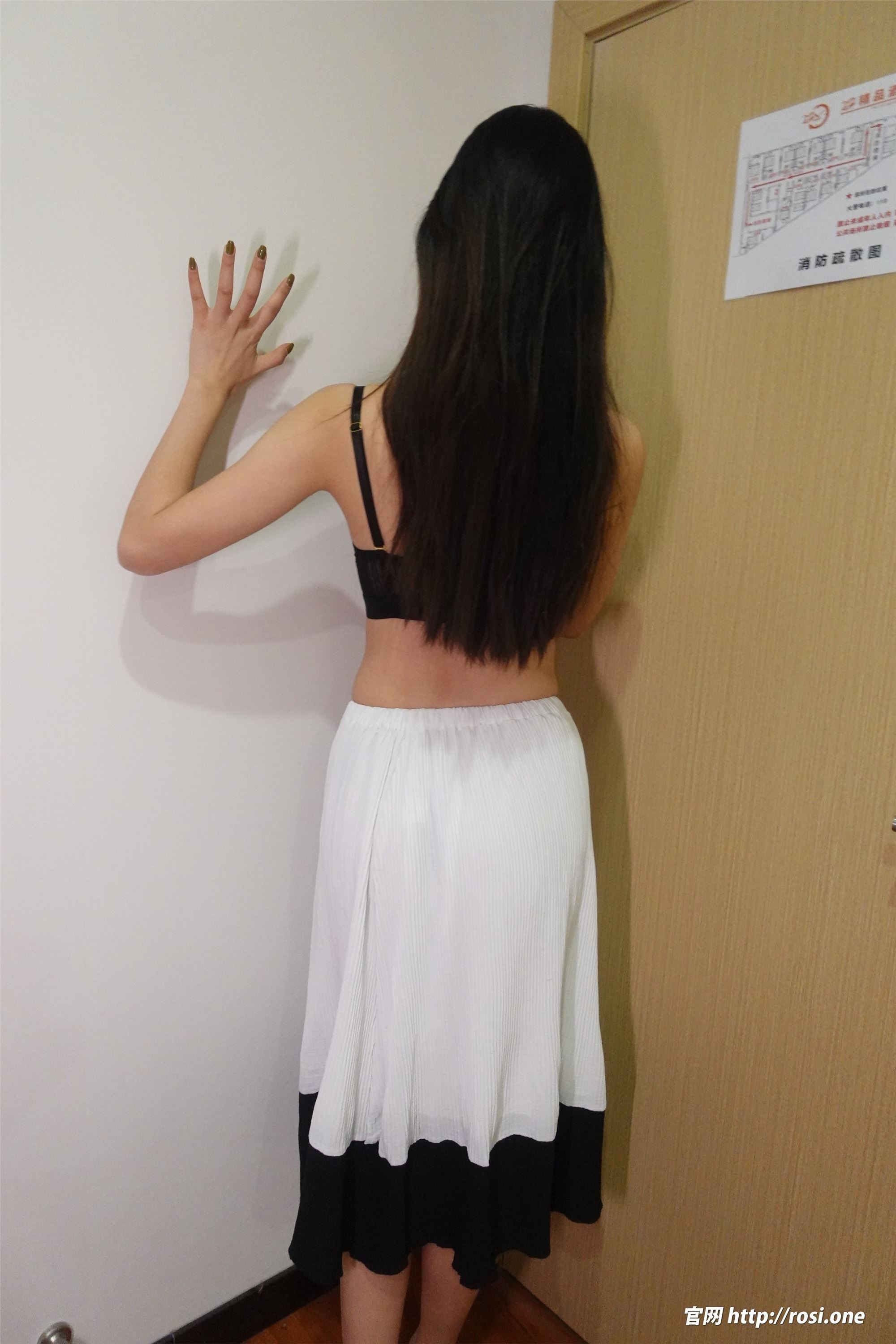 ROSI写真 2022.01.28 NO.3707